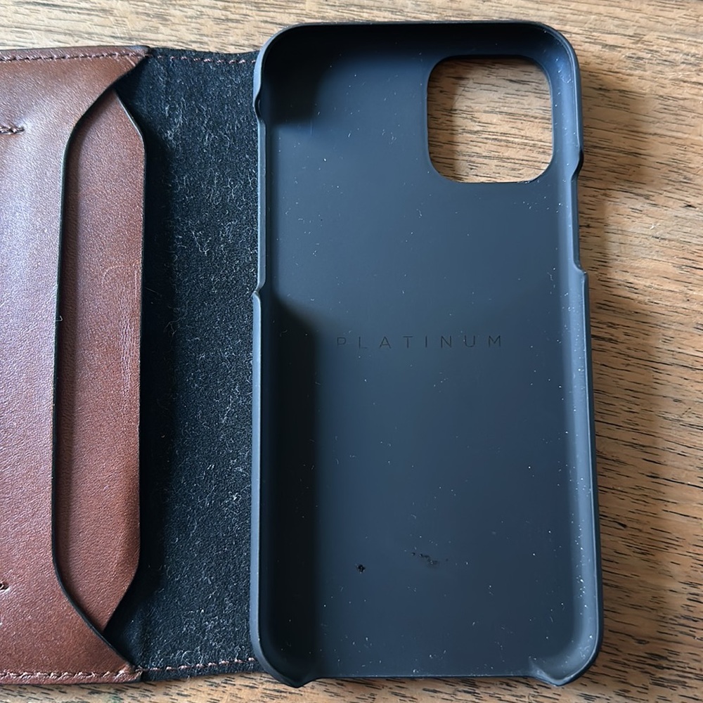 LEATHER 11Pro I-Phone case - Picture 6 of 6